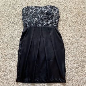 Studio Y Black Floral Sweatheart Cocktail Dress in Women’s Size 6